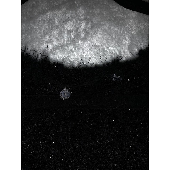 Knitted & Knotted Fuzzy Button Front Crop Cardigan - Picture 6 of 6